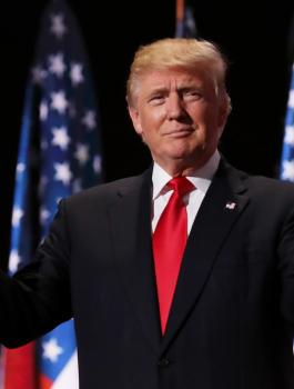 ترامب يهنئ المسلمين بعيد الفطر