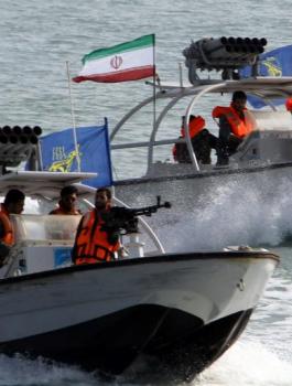 مناورات بحرية ايرانية في الخليج  