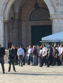 اقتحام المستوطنين للمسجد الأقصى المبارك 