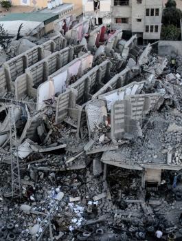 تدمير مباني سكنية في غزة 