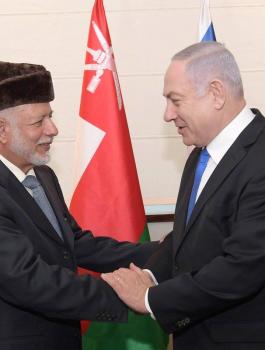 نتنياهو ووزير خارجية عمان 