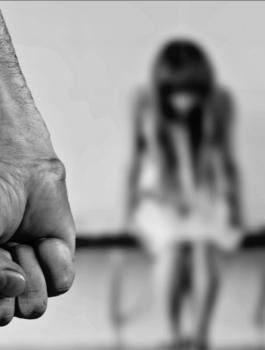 جريمة بشعة تهز تونس.. 3 شبان يغتصبون إمرأة مسنة معاقة