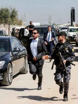 اعتراض موكب وزراء الحكومة الفلسطينية في غزة 