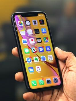 هواتف آيفون 5G 