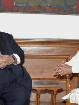 وزير الخارجية البحريني: لبنان واقع تحت سيطرة حزب الله الإرهابي!