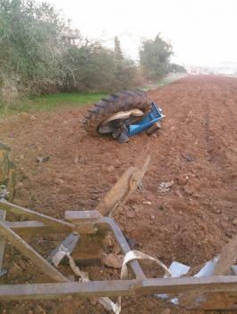 إصابة مزارع جراء انفجار جسم من مخلفات الاحتلال شمال غزة