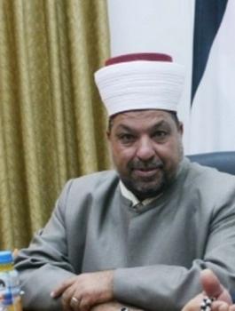 ادعيس يدعو  للحديث عن قانون منع الأذان في جميع المساجد
