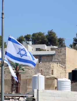 المستوطنون في الخليل 