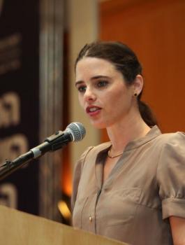 هدم الخان الاحمر في القدس 