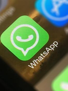 whatsapp-stock-photo1
