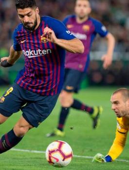 اصابة سواريز 