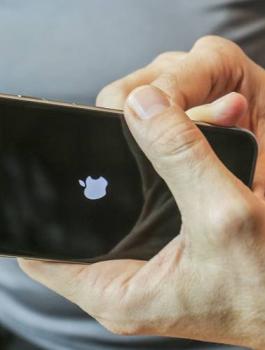 هاتف آبل قابل للطي 