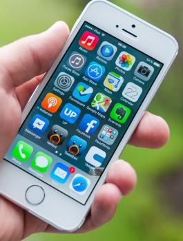  فيسبوك وجوجل ومايكروسوفت