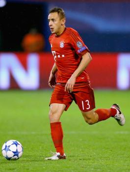 رافينيا: قادرون على الإطاحة بريال مدريد