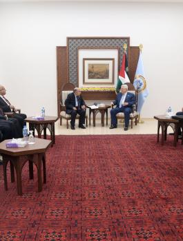 الرئيس ومستشفى ادارة المقاصد 