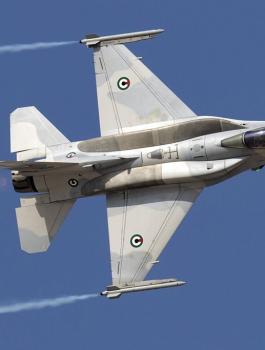 قصف قناة الجزيرة والامارات 