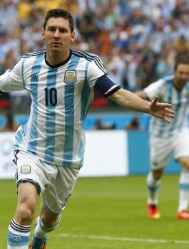 مدرب الأرجنتين: مونديال روسيا ليس الأخير لميسي