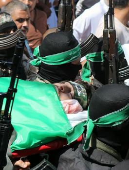 استشهاد عنصرين من القسام في انهيار نفق 