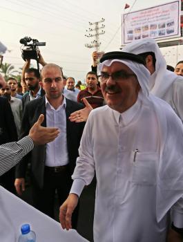 السفير القطري يصل الليلة قطاع غزة لمتابعة سير المشاريع 