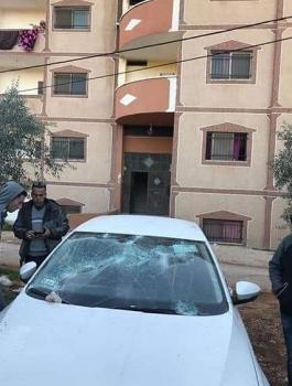 مستوطنون يهاجمون كفل حارس 