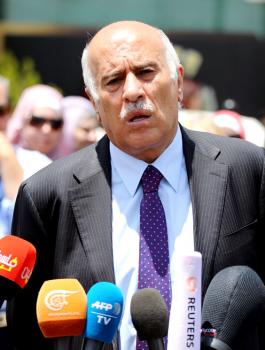 الرجوب ينفي قطع الرئيس لزيارته إلى روسيا 