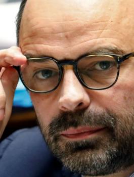 رئيس الوزراء الفرنسي والحصار على غزة 