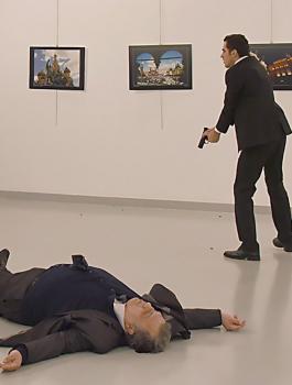 صورة قتل السفير الروسي 