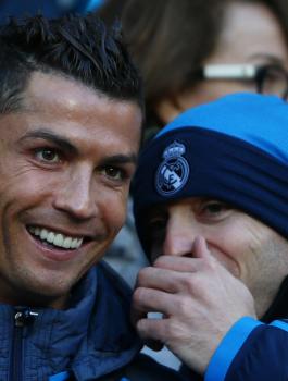 بعد إصابته في وجهه.. كريستيانو: لا زلت وسيماً