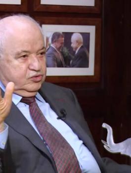 طلال ابو غزالة والحرب