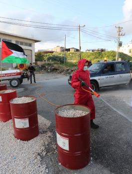 اغلاق مناطق في الخليل 