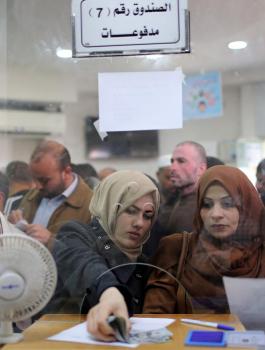 اموال قطرية في غزة 