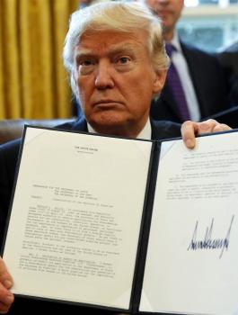 ترامب: إسرائيل ليست سبب صراع الشرق الأوسط !