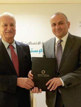  مجموعة الاتصالات وجامعة بيرزيت يوقعان اتفاقية تعاون لاستكمال برنامج" ايفاد" و رعاية انشطة جامعية 