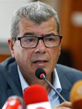 اطعام الاسرى قسراً 