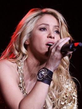 شاكيرا تغني في اسرائيل 