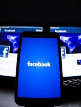 facebook-reuters-13-696x392