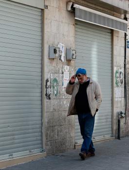 اضراب شامل في الاراضي الفلسطينية 