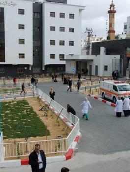 مستشفى "المُطَّلع" بالقدس يرسل وفداً طبياً ومستلزمات إلى قطاع غزة