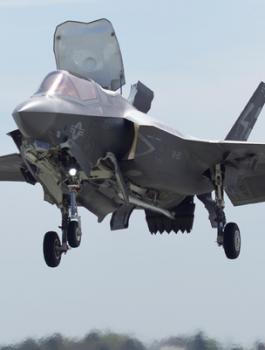 اس 400 وطائرات F35 