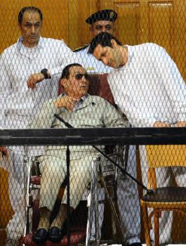 قرار قضائي بالسماح لحفيد مبارك بالسفر إلى خارج البلاد