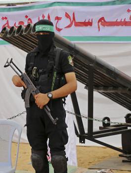صواريخ حماس وليبرمان 
