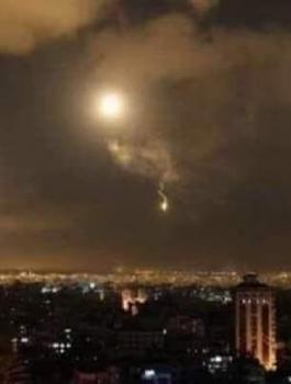 الدفاعات الجوية السورية تتصدى لهجمات اسرائيلية 