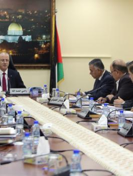 الحكومة في غزة خلال أيام وترقب لوضع اللماسات الأخيرة على المصالحة