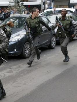 IsraeliPo.5Jan2016.AFP_