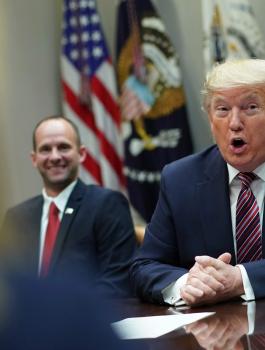 ترامب والحمامات 