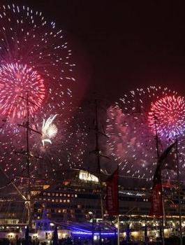 1340984037_4006_fireworks