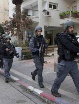 اعتقال عامل فلسطيني حاول تنفيذ عملية طعن في تل أبيب 