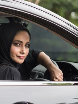 مسؤول سعودي: قيادة المرأة للسيارة لن تتسبب ازدحام مروري أو عرقلة للسير