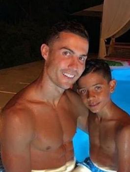 رونالدو والبقشيش 