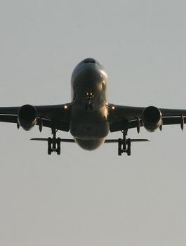 وصول اول رحلة طيران الى روسيا 